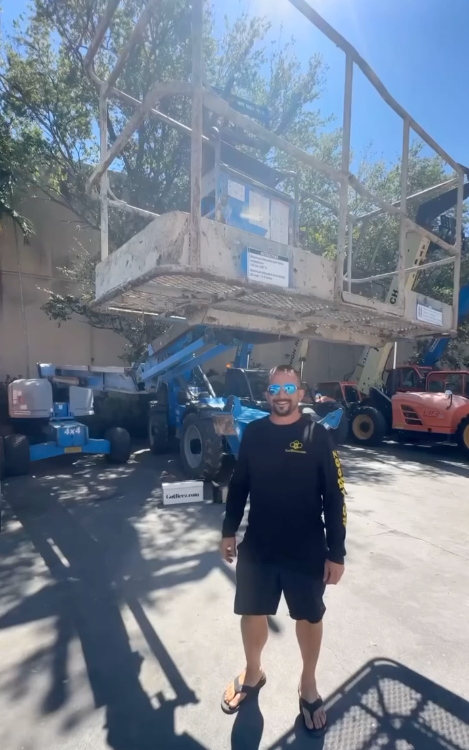 Live Bee Removal in Deerfield Beach, FL: When Bees Move Into a Boom Lift!